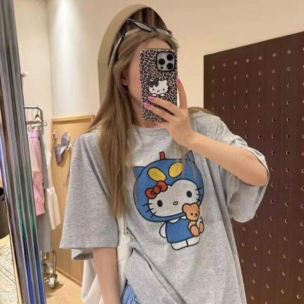 Street Fashion Us - Kısa Kollu Hello Kitty Baskılı Tişört