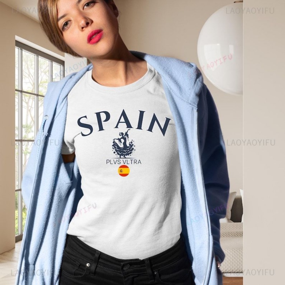 İspanya Bayrağı Grafik Baskılı - Street Fashion In Spain incelemesi ve fiyatı