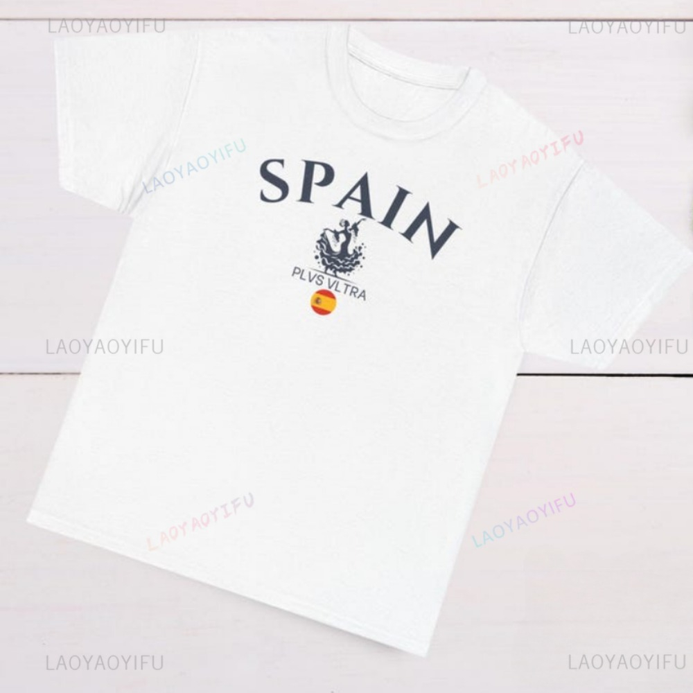 İspanya Bayrağı Grafik Baskılı - Street Fashion In Spain incelemesi ve fiyatı
