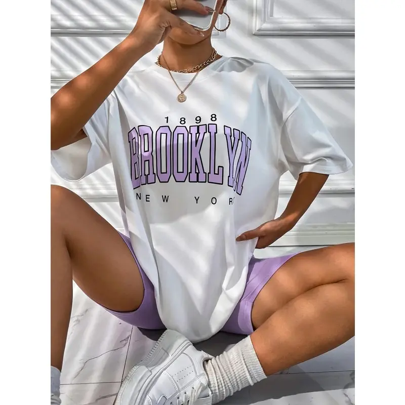 Moda Vintage Bayan T-Shirt 189 - Street Fashion New York 2025 incelemesi ve fiyatı