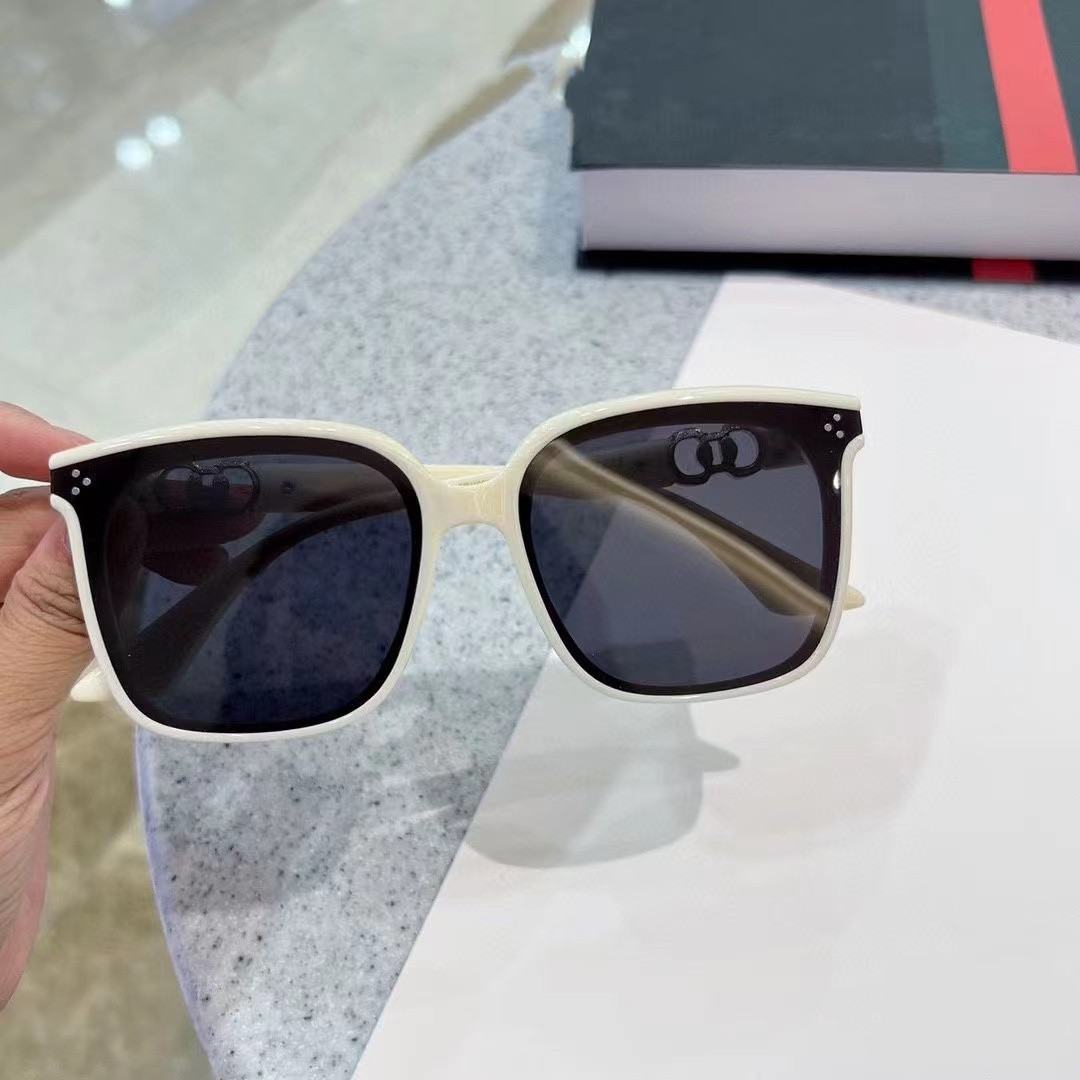 Aynı Stilde Yeni Kadın Güneş G - Italy Fashion Street incelemesi ve fiyatı